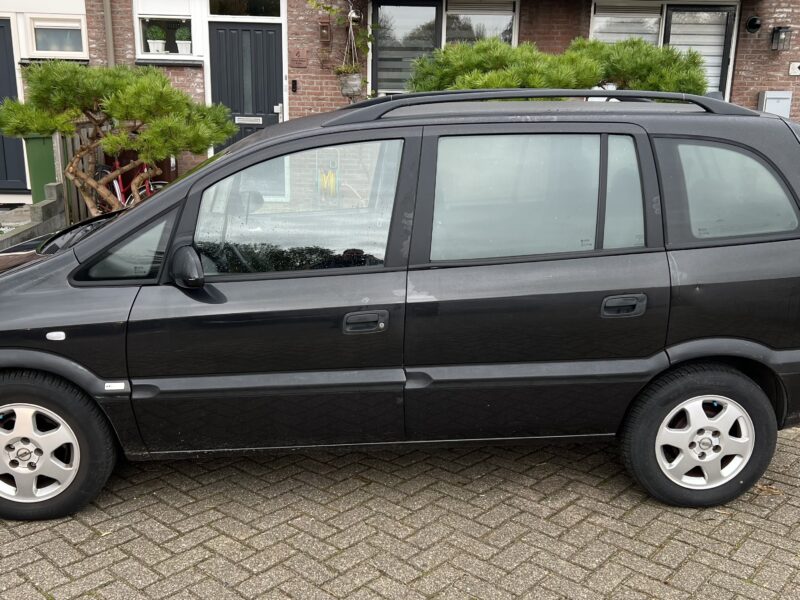 Opel zafira 1,6 16v te koop