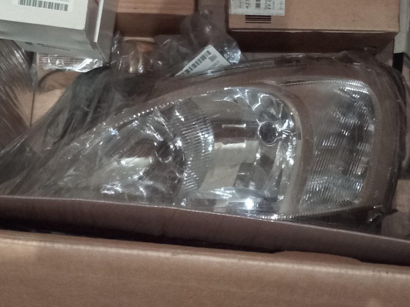 Opel Corsa C koplamp