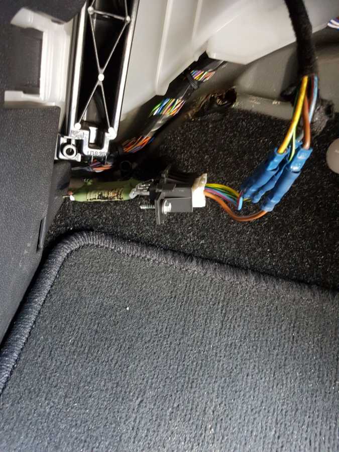 D5EA28D4-7265-4734-A1F1-E54136954C0C