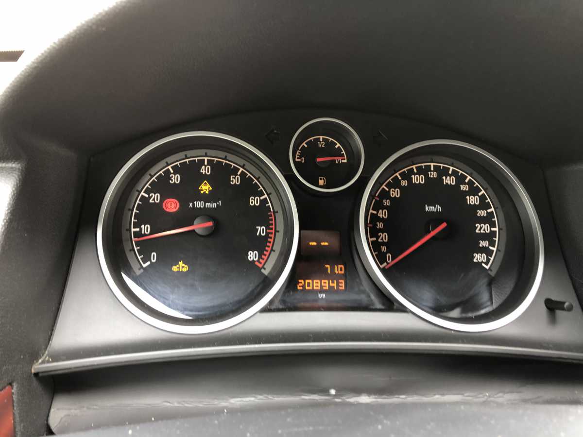 A9FDF769-B2F2-4D83-97C4-A9F4F214D676